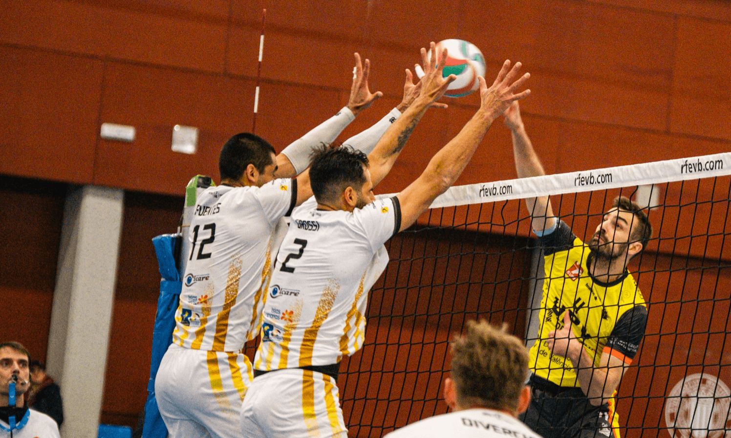 UPV Léleman Conqueridor mantiene la tercera plaza de la Superliga