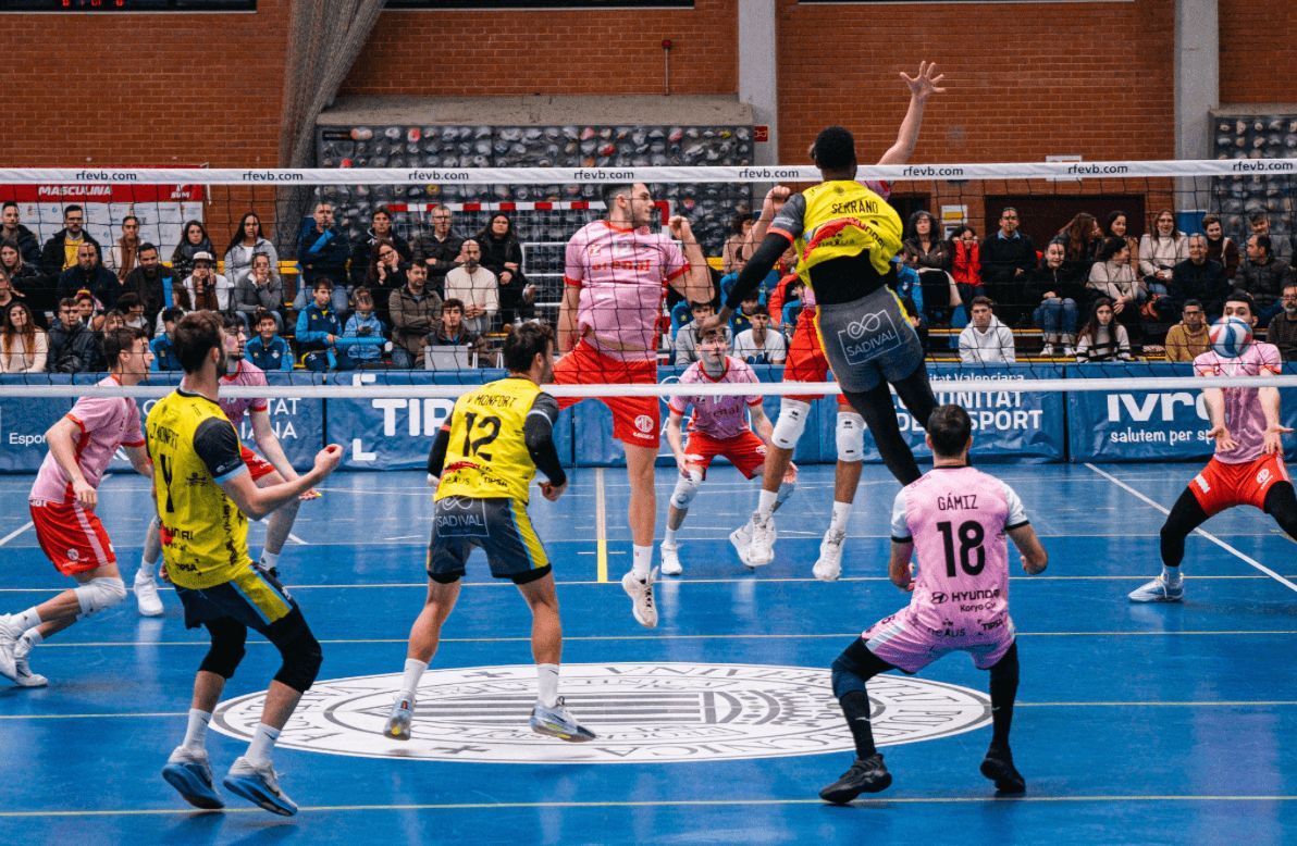 UPV Léleman Conqueridor regala una victoria a su afición