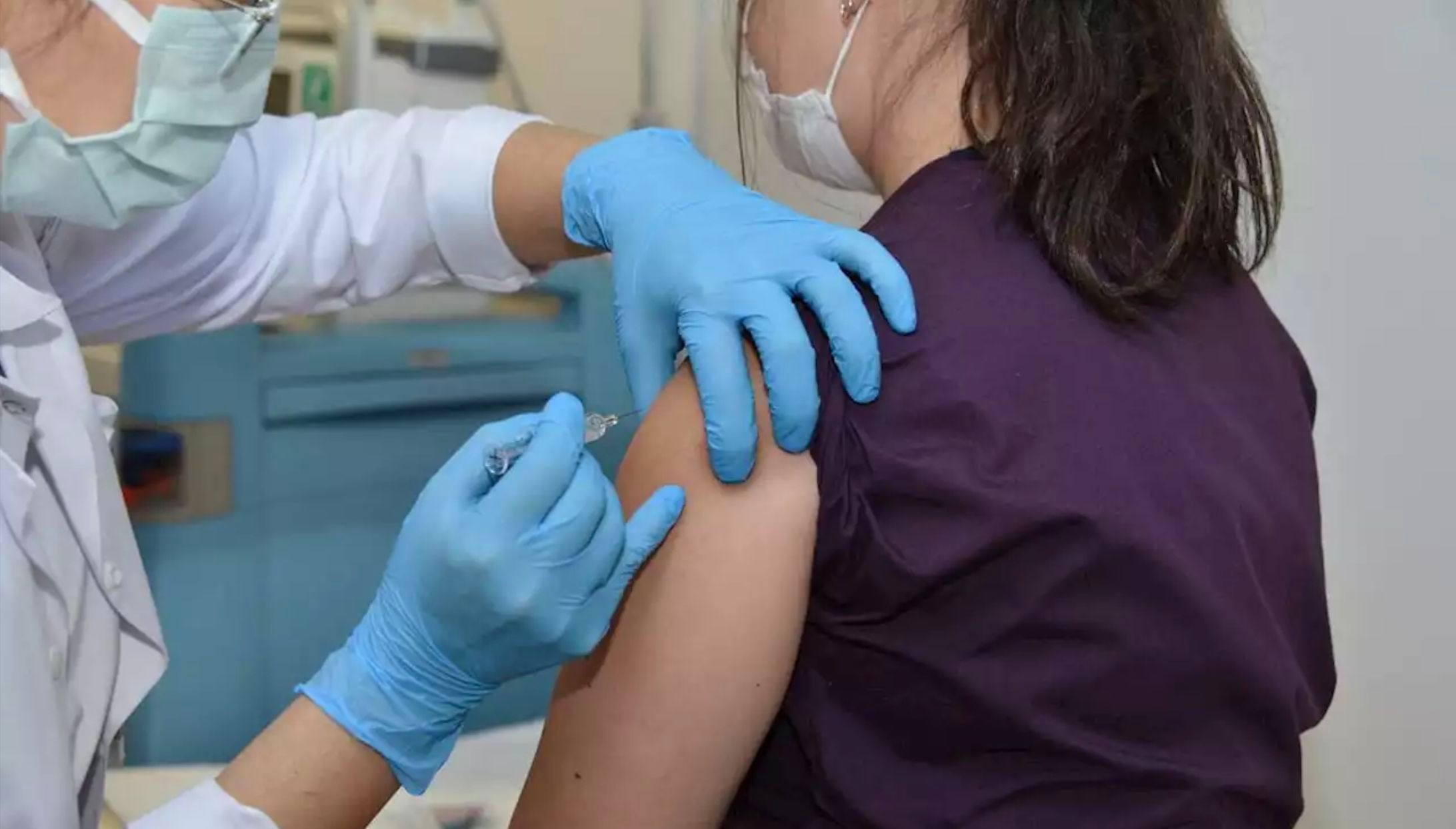  Imagen facilitada a EFE por el Hospital Hacettepe de Ankara del ensayo de la vacuna de coronavirus