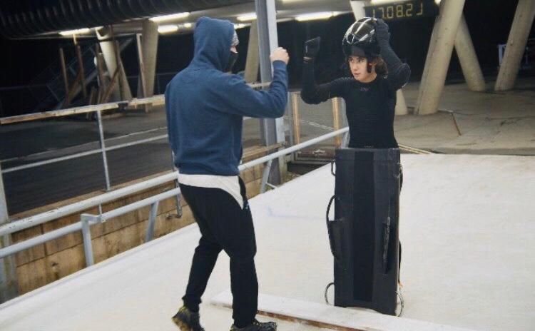 Ana Torres-Quevedo saluda a Ander Mirambell.