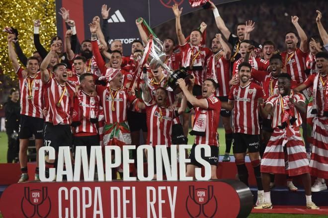  El Athletic celebra la Copa del Rey ante el Mallorca.