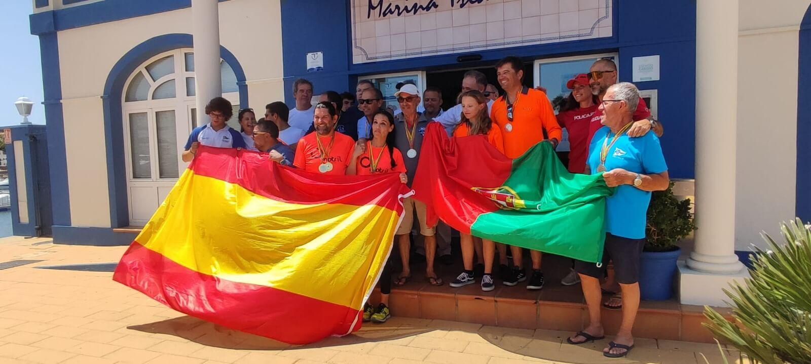  Imagen de los vencedores del Campeonato Ibérico de Vela clase Snipe.