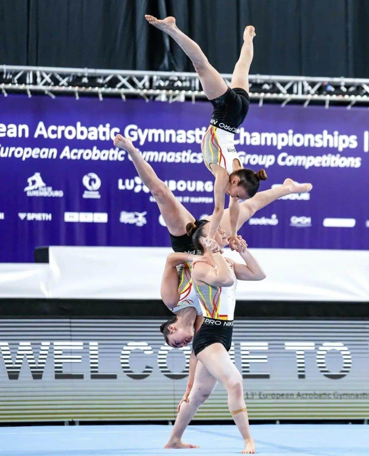 Foto del equipo español de gimnasia acrobática en el europeo de Luxemburgo 2025.