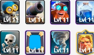 Mazo de egiant en Clash Royale