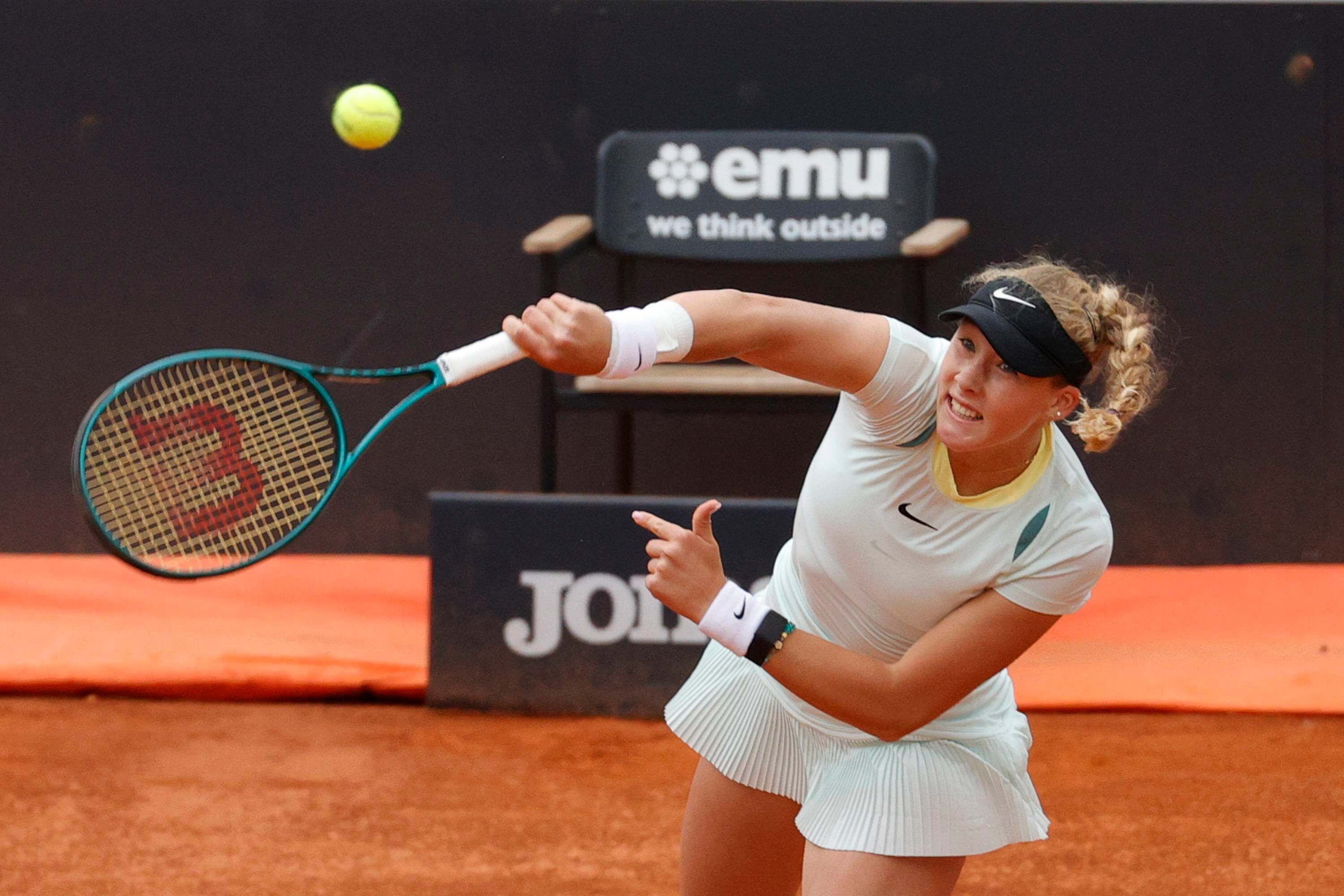  Mirra Andreva, durante su partido contra Badosa
