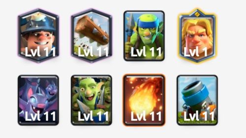 Mazo de Caballero Dorado en Clash Royale