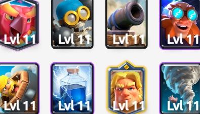 Mazo de egiant en Clash Royale