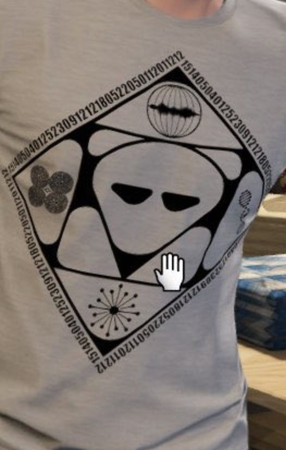  La famosa camiseta con el mensaje críptico sobre GTA VI.