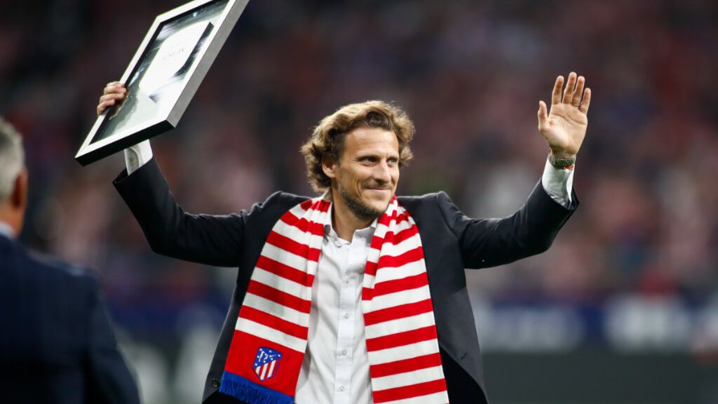 Diego Forlán durante el acto homenaje en el Atlético de Madrid (Europa Press)