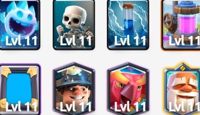 Mazo de monje y fénix en Clash Royale