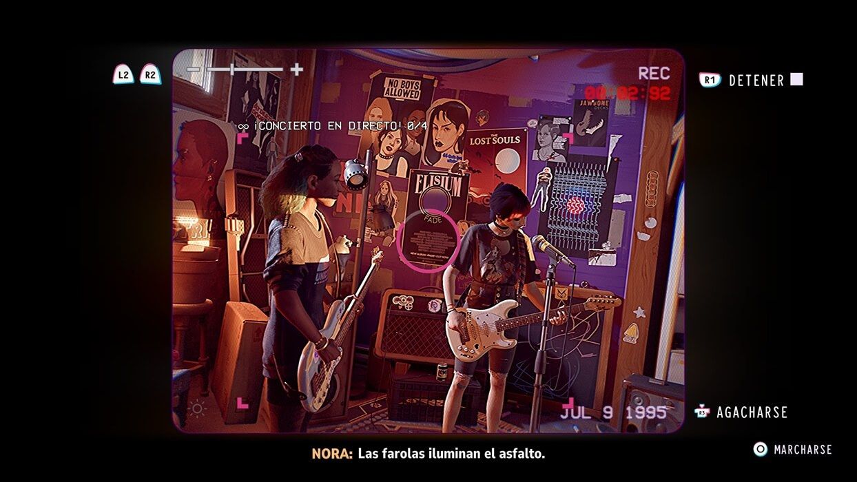  La música es parte fundamental de esos 90 entre garajes, rock y mucho punk.