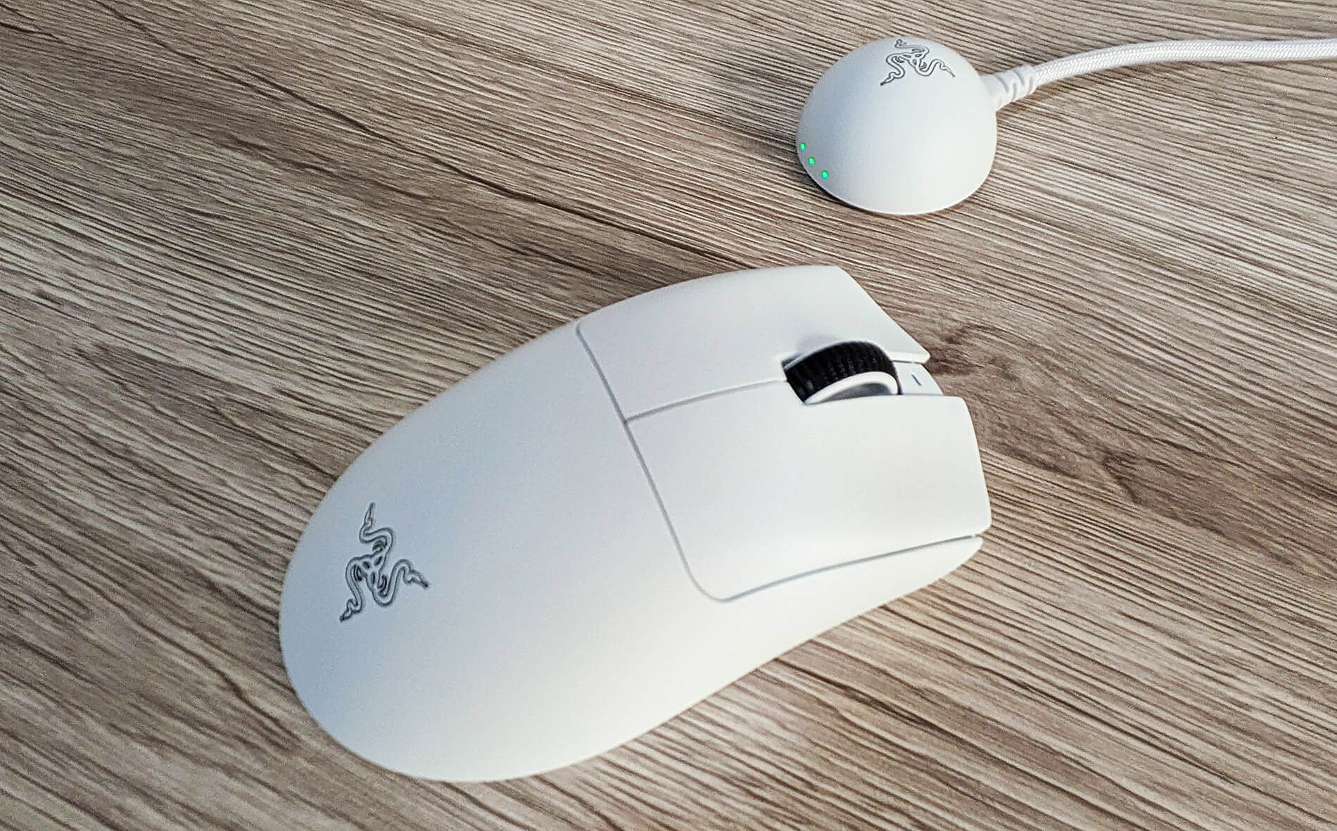  Razer DeathAdder V4 Pro