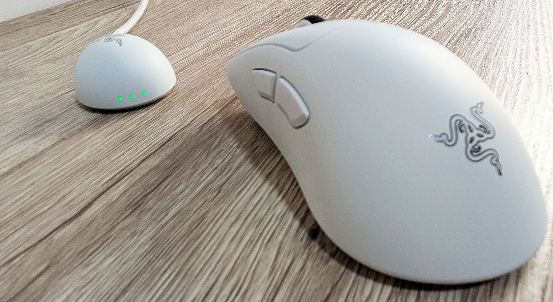  Razer DeathAdder V4 Pro