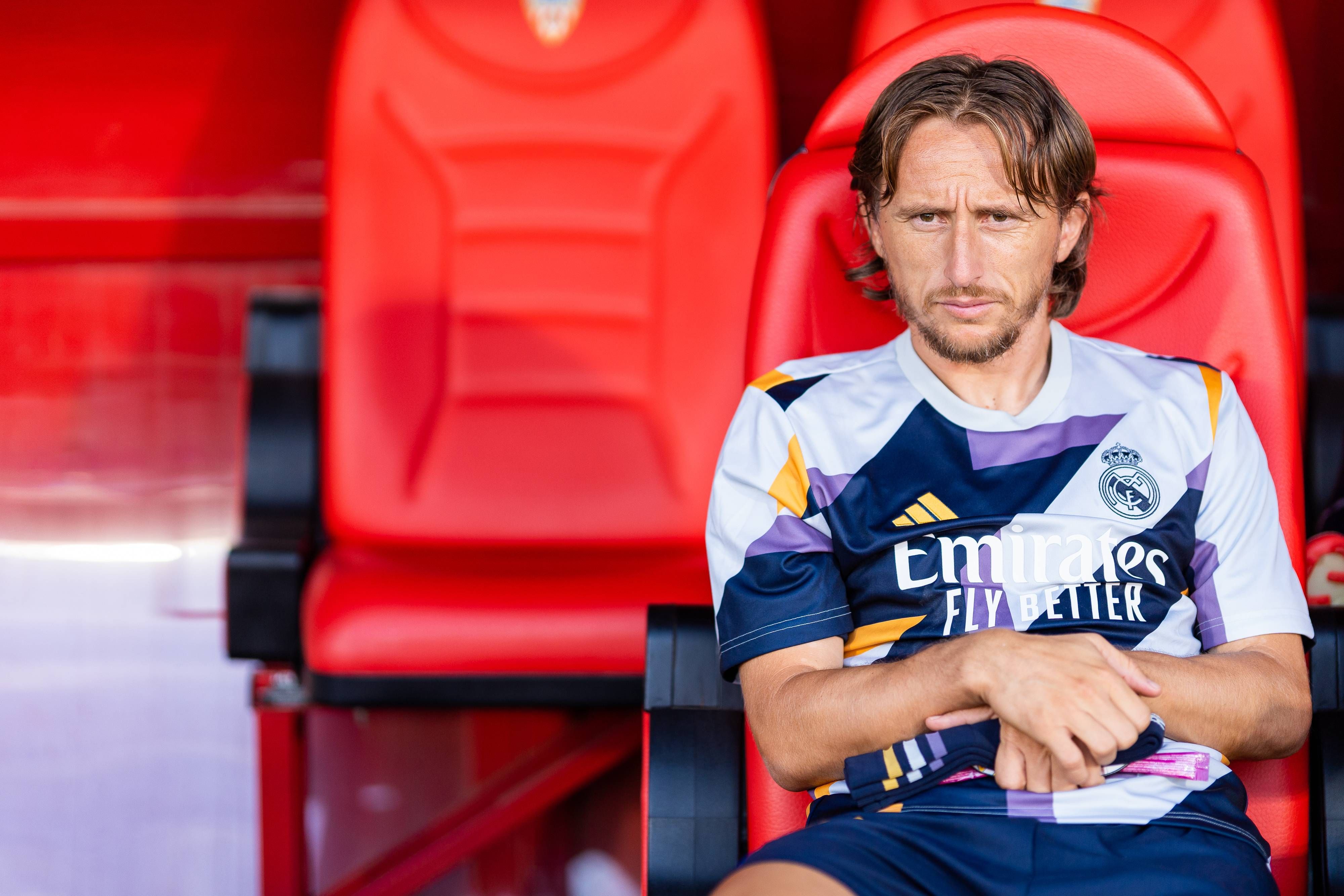 Luka Modric, en el banquillo del Real Madrid.