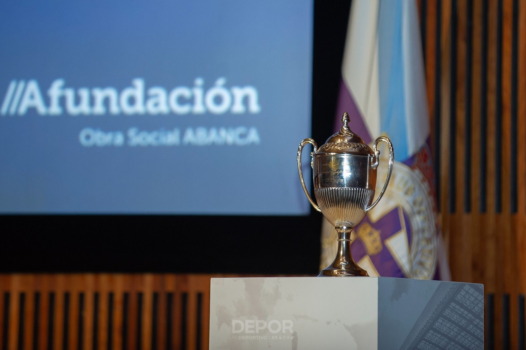 La Copa España de 1912 presentada por el Deportivo y ganada ante el Vigo