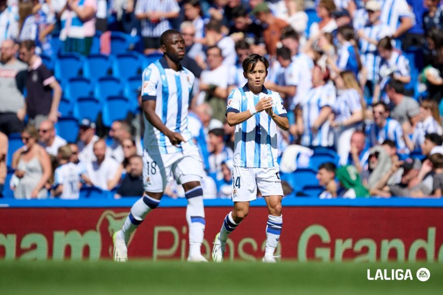  Celebración de Take Kubo, uno de los que volverá en el derbi.