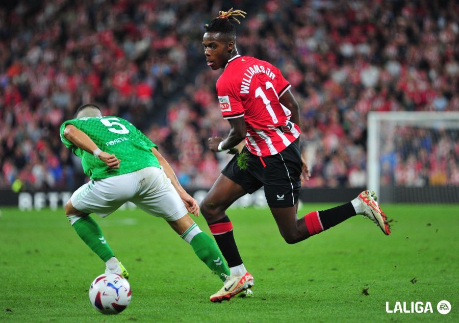 Nico Williams, imparable durante el partido Athletic Club - Real Betis.