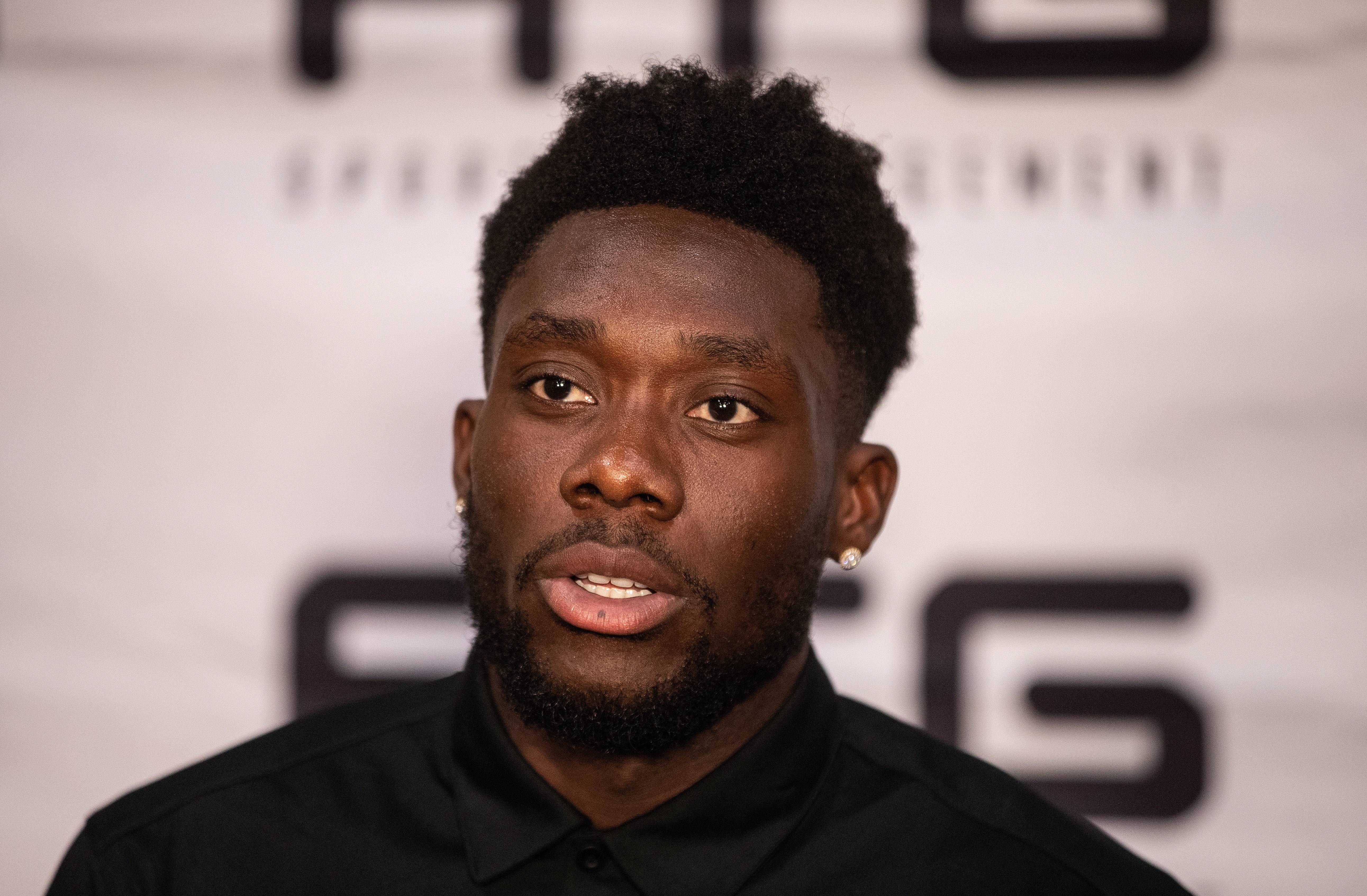 Alphonso Davies, en su campamento de verano en Canadá (FOTO: Cordón Press).