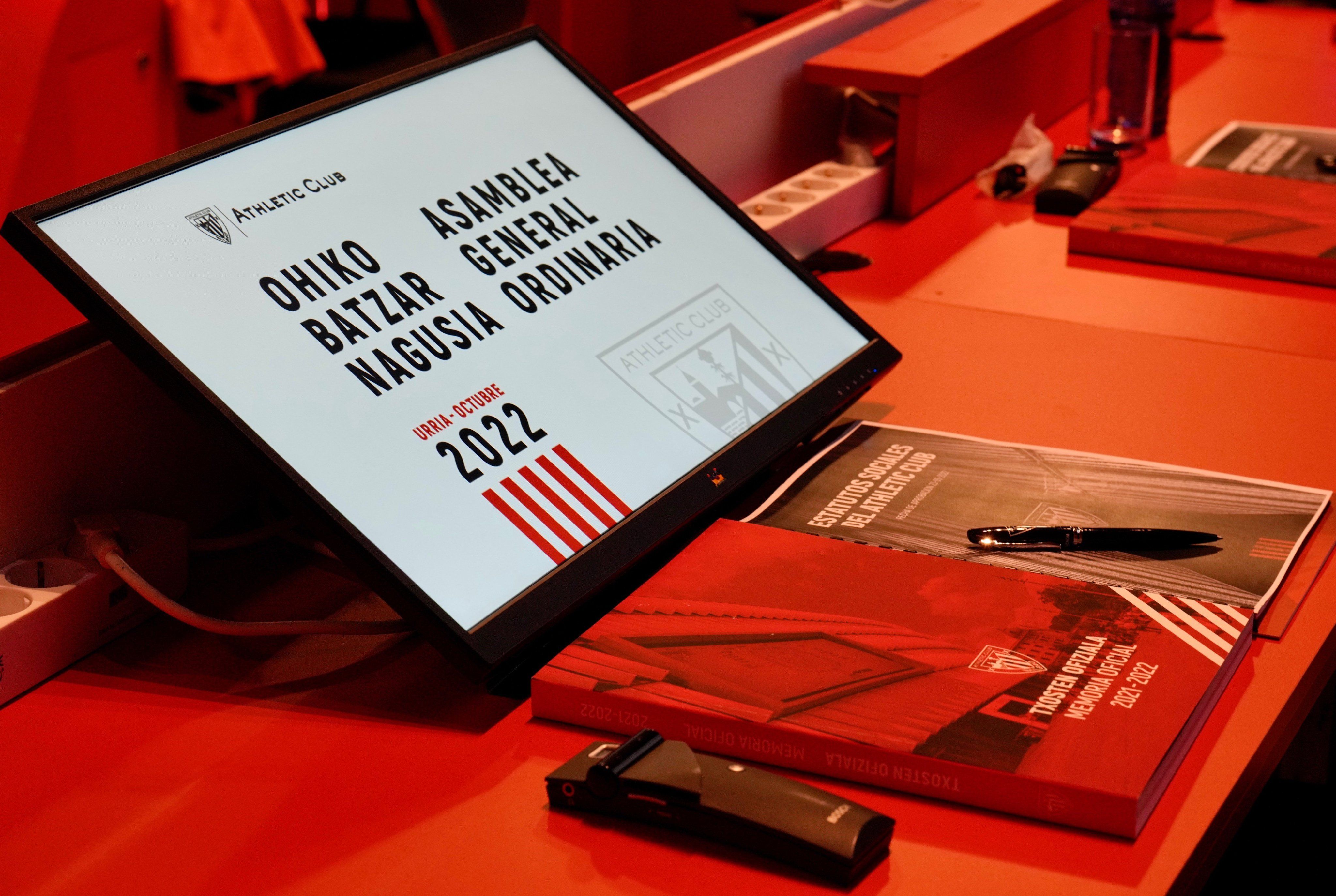  Curiosa imagen de la Asamblea General de Socios de 2022.