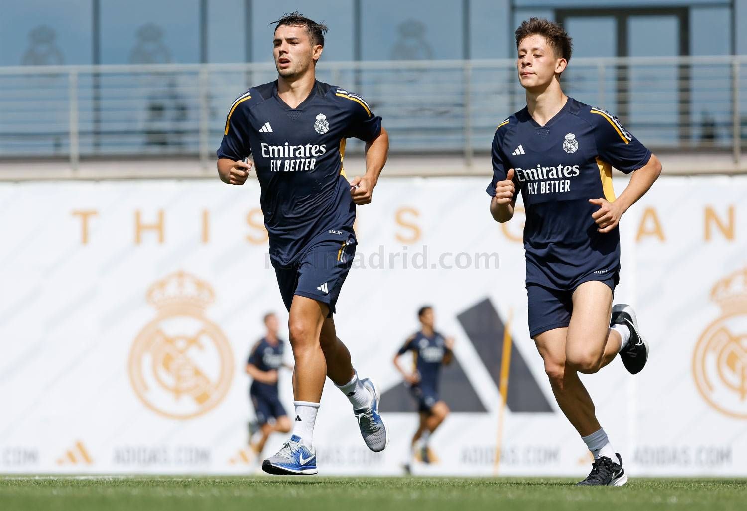 Brahim Díaz y Arda Gúler, en una sesión del Real Madrid.