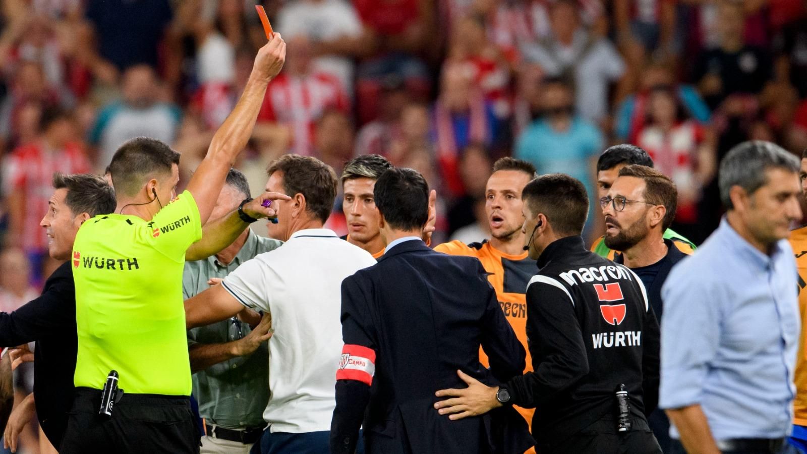  Roja a Bordalás, en el partido ante el Getafe en San Mamés.