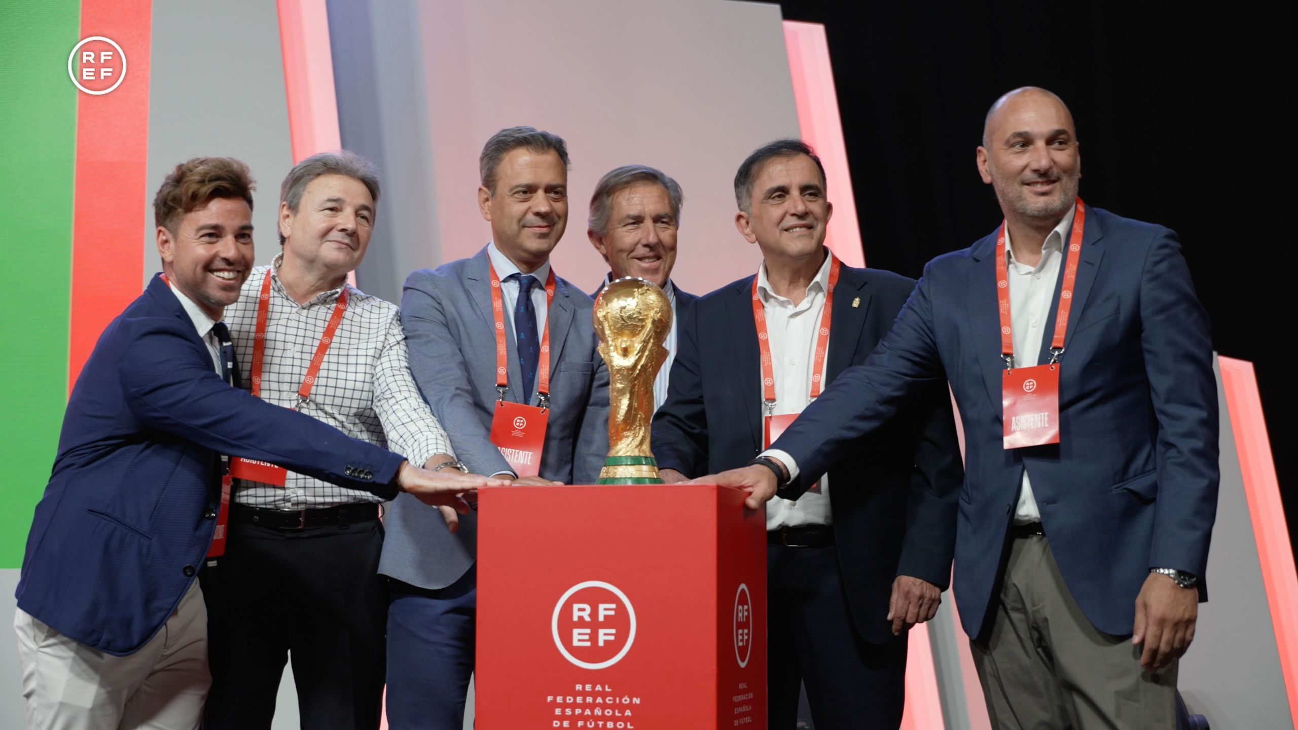 Reunión de trabajo para presentar las sedes españolas candidatas al Mundial 2030.