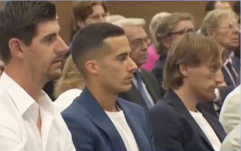 Courtois, Lucas Vázquez y Modric, en la despedida de Benzema