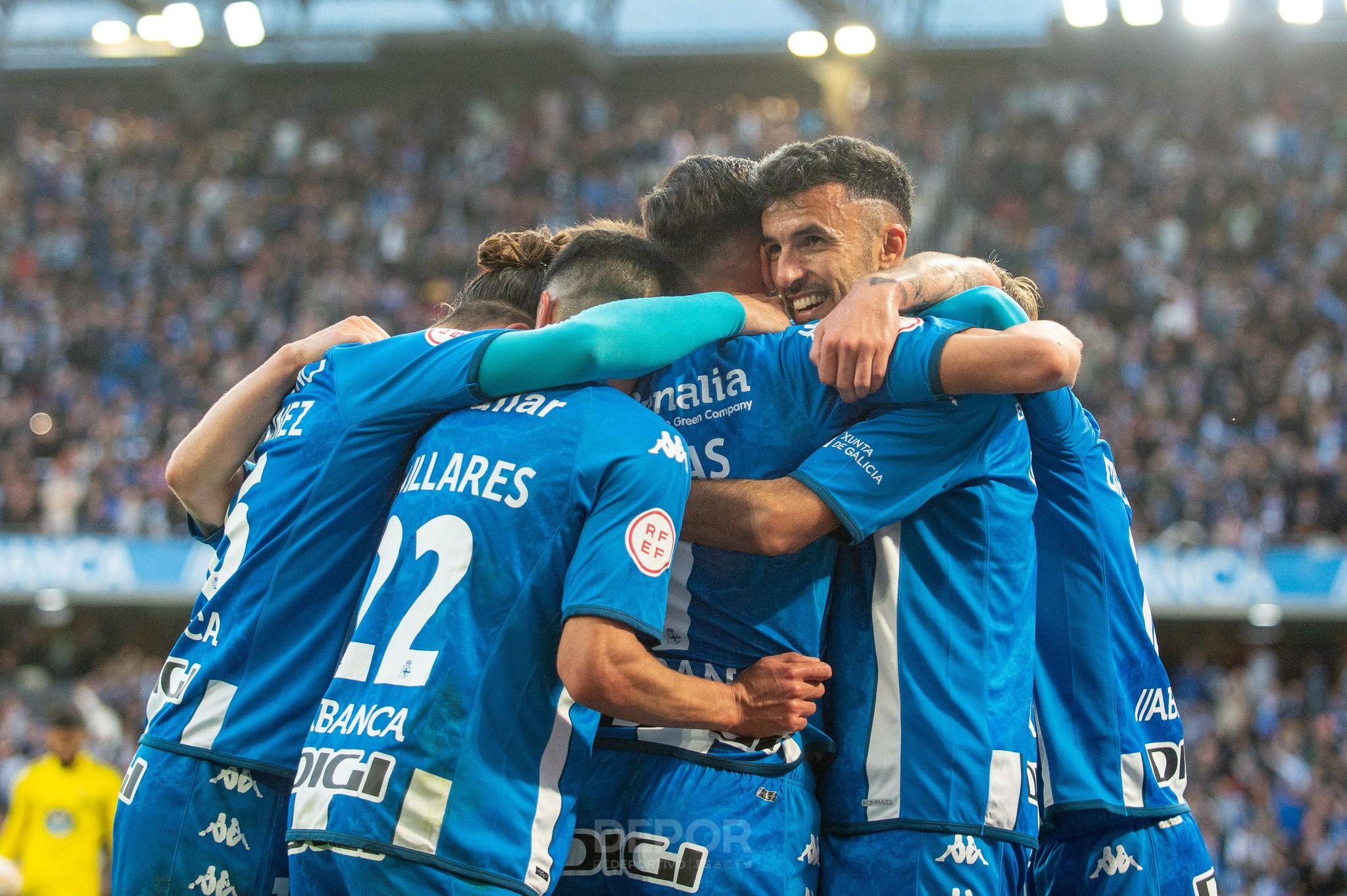 El Deportivo celebrando un gol ante el Celta B