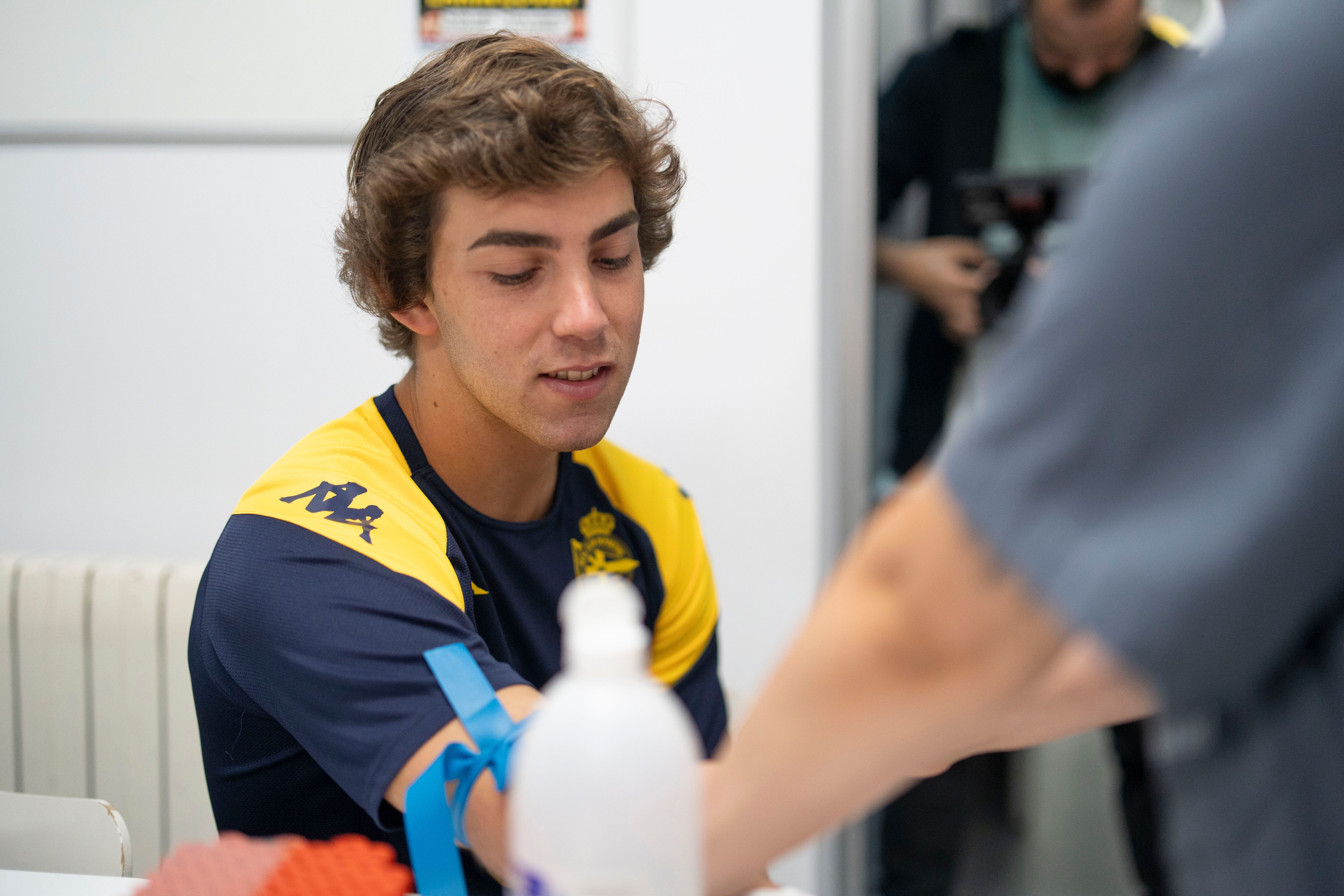  Dani Barcia haciendo las pruebas médicas con el Deportivo