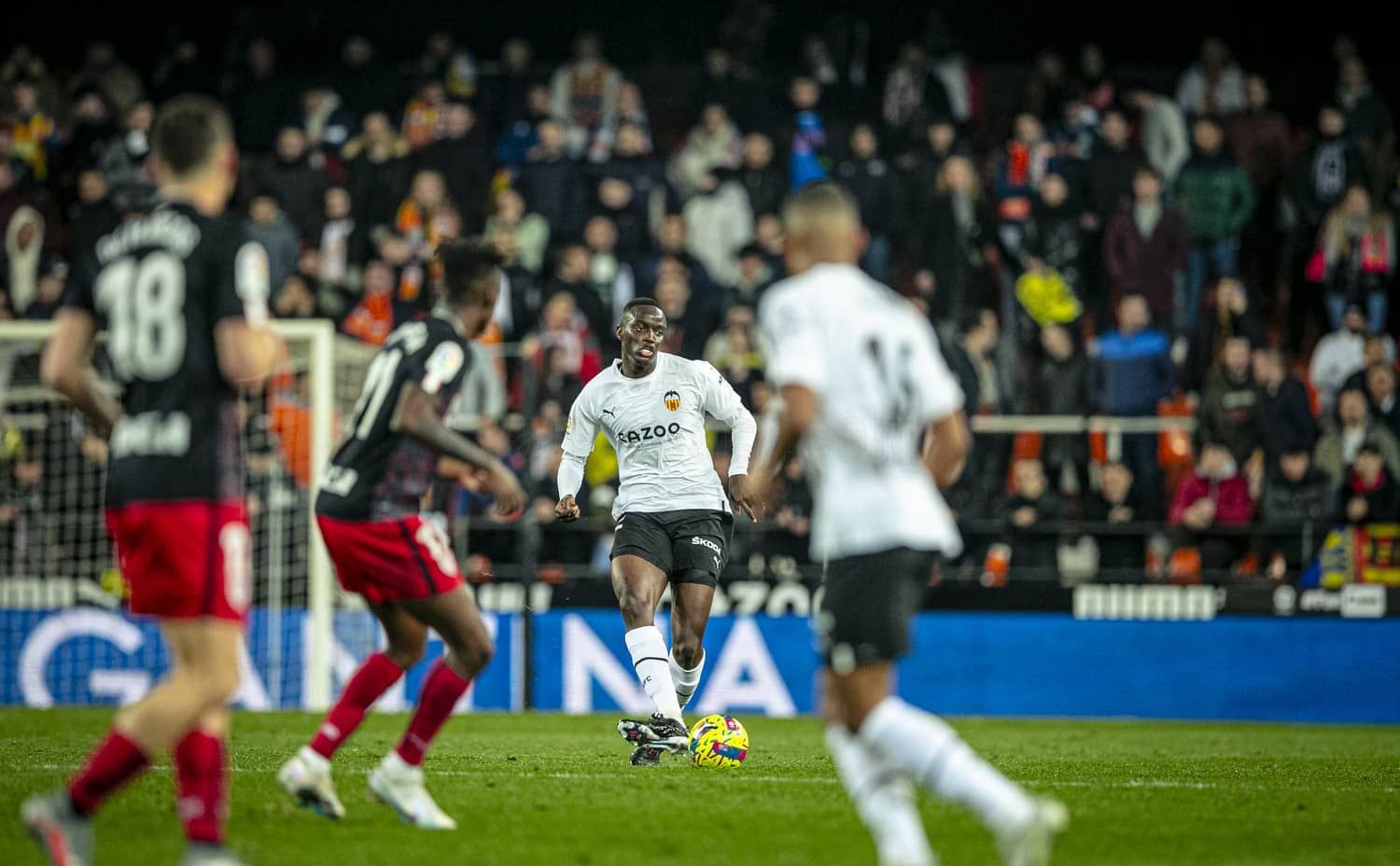  Diakhaby, ante el Athletic.