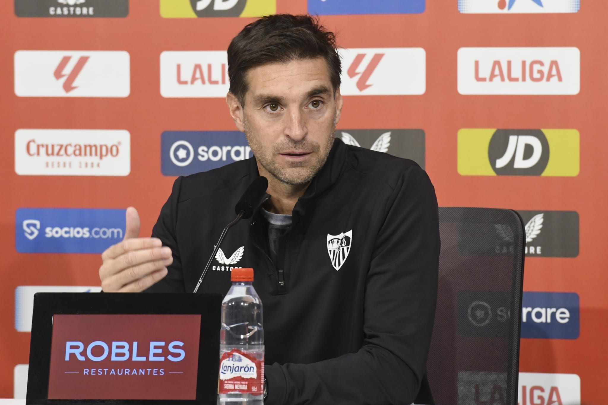  Diego Alonso, en la rueda de prensa previa al partido ante el Real Madrid.