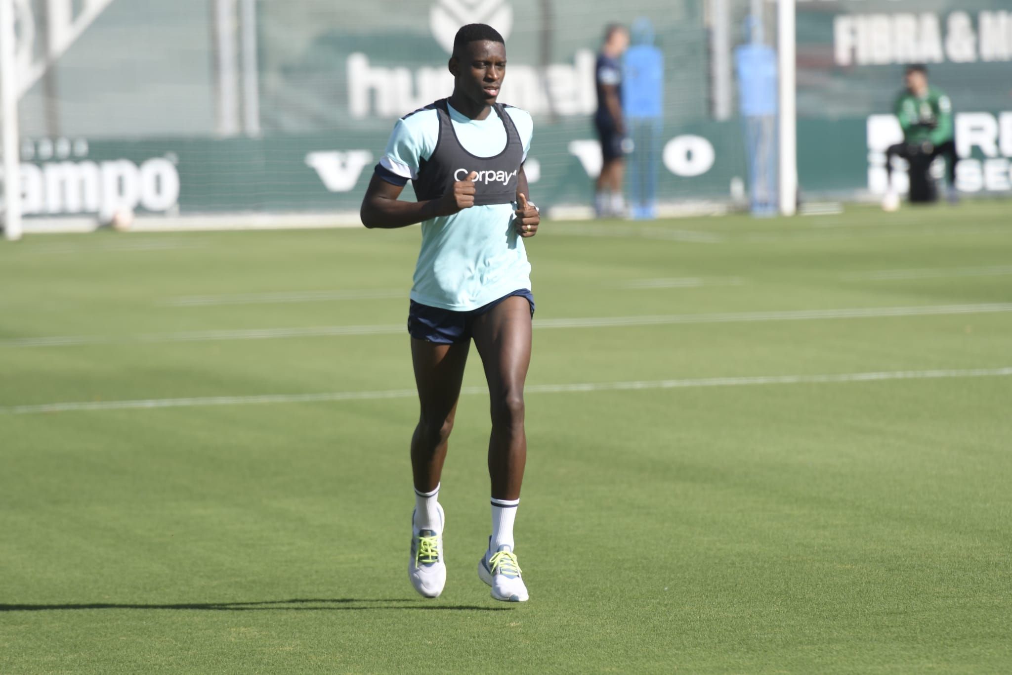 Luiz Henrique, en el entrenamiento del Betis.