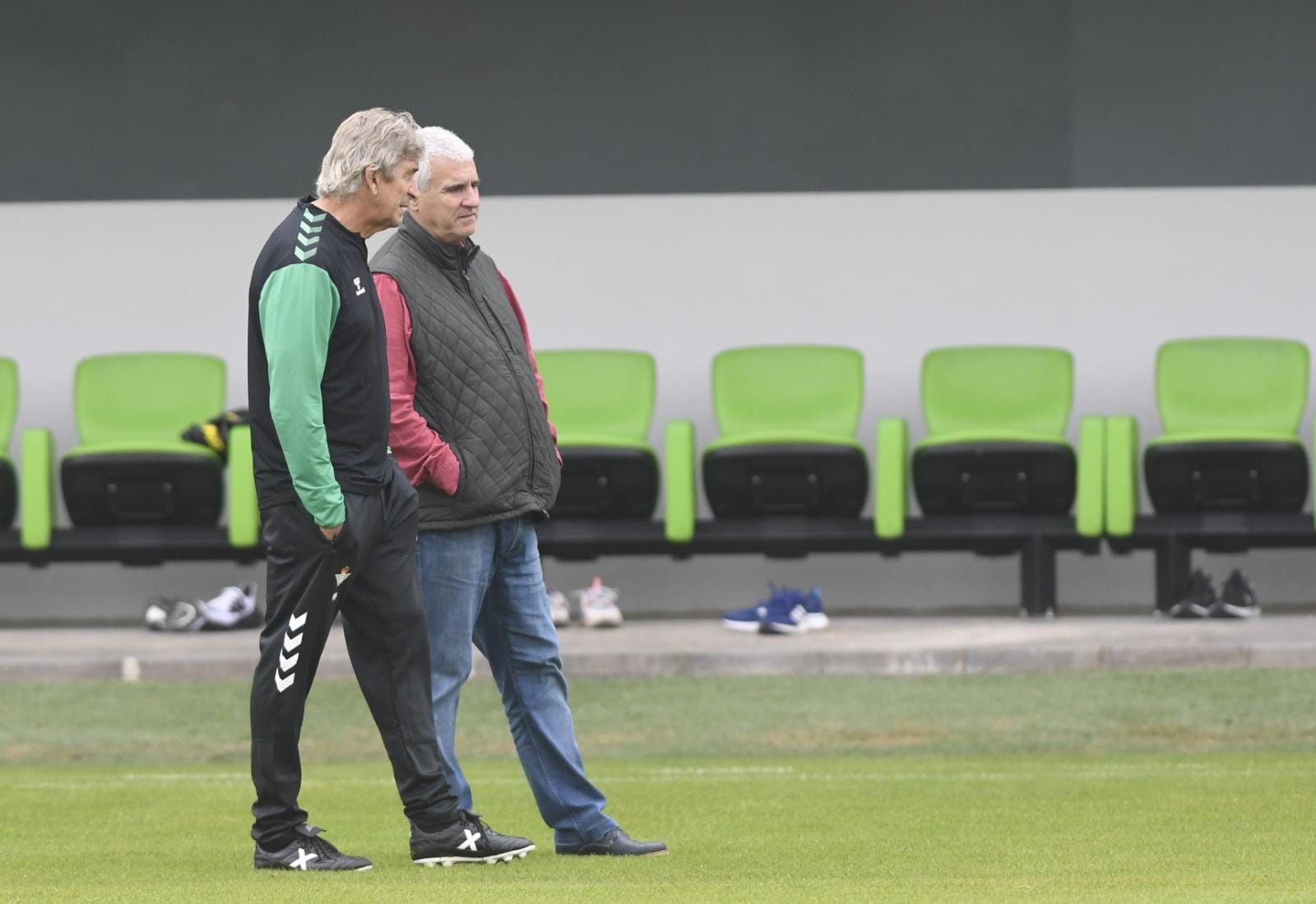 Pellegrini y Cordón, en un entrenamiento del Betis.