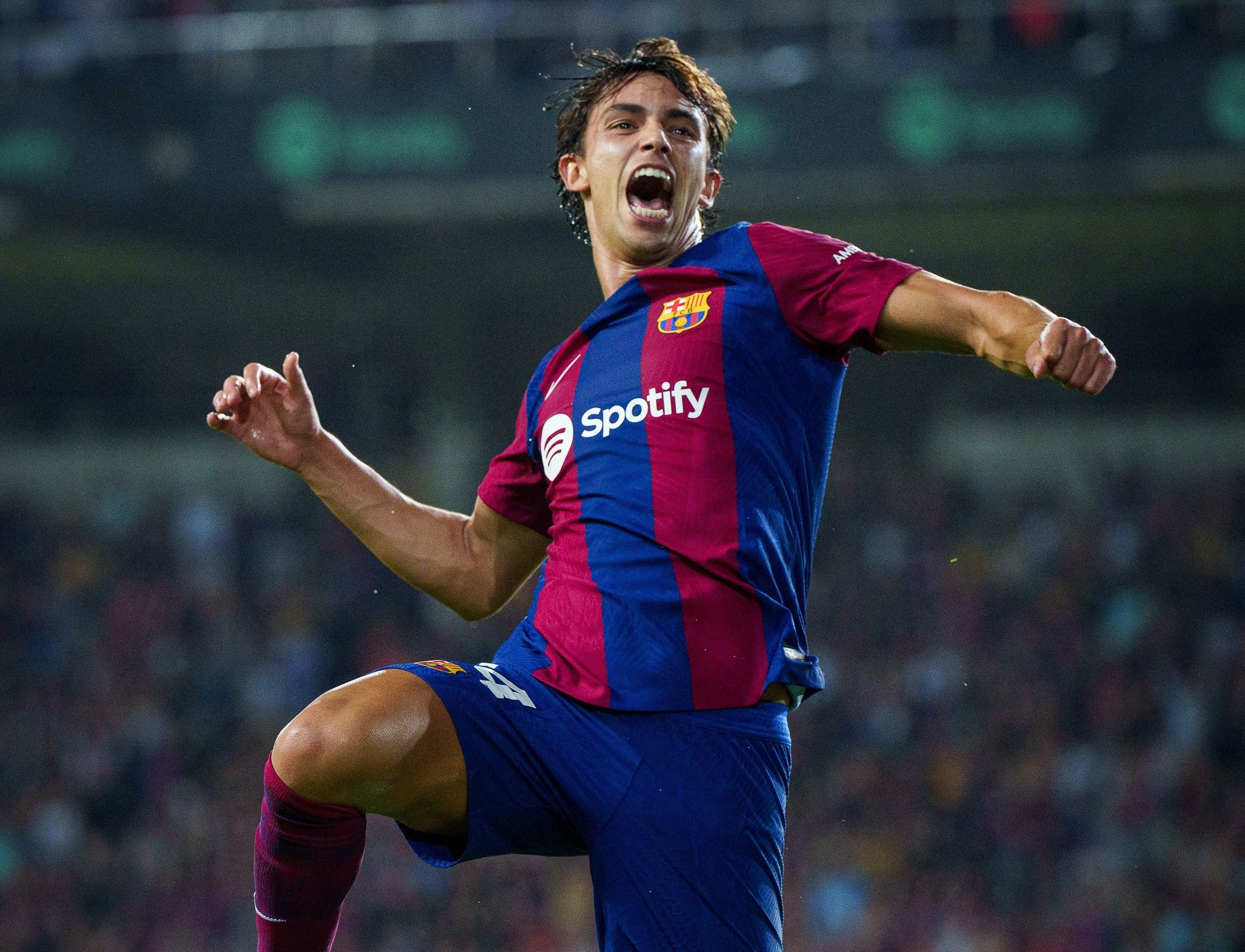  Joao Félix celebra su primer gol con el Barcelona.