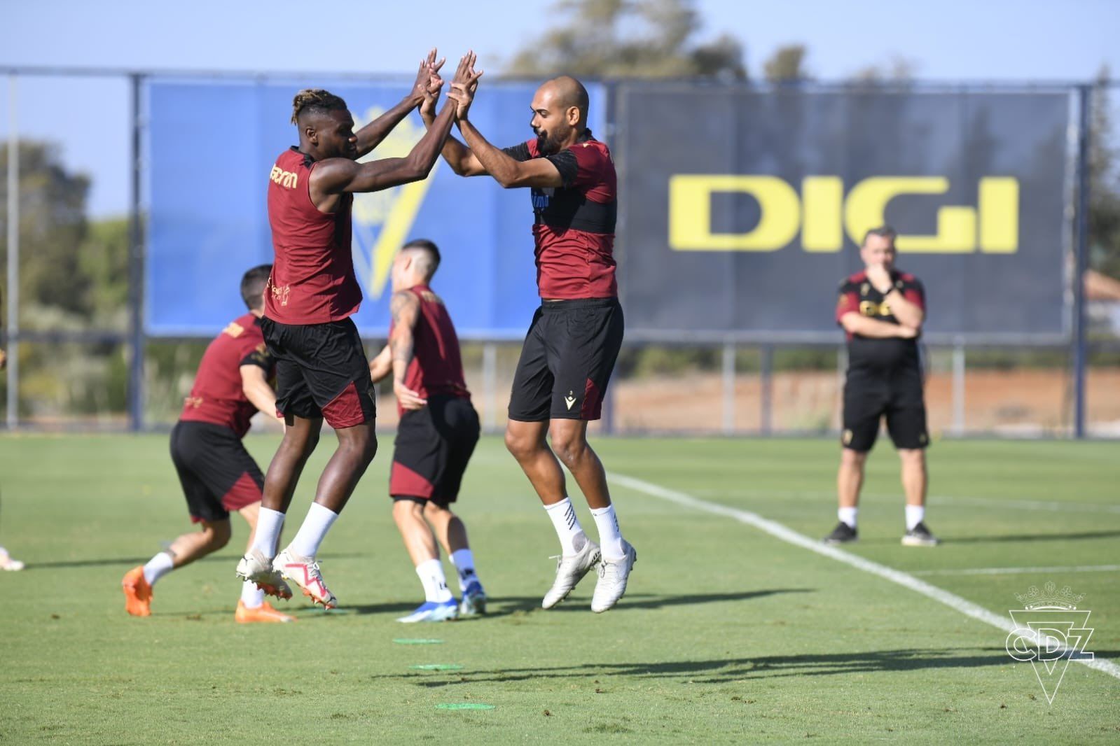  Fali, durante un entrenamiento del Cádiz.