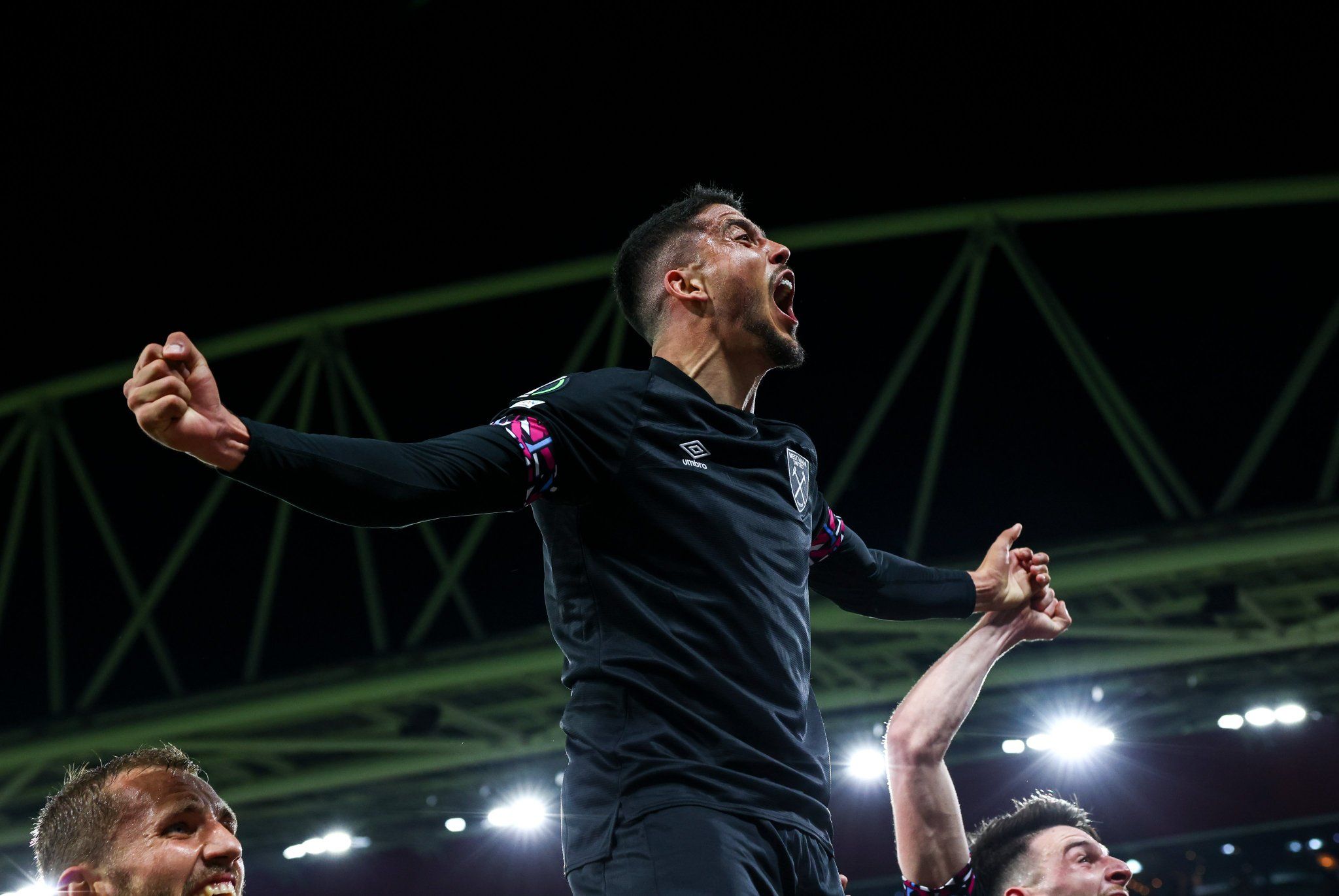 Fornals celebra el gol que le da al West Ham el pase a la final de la Conference League. (Foto: Wes