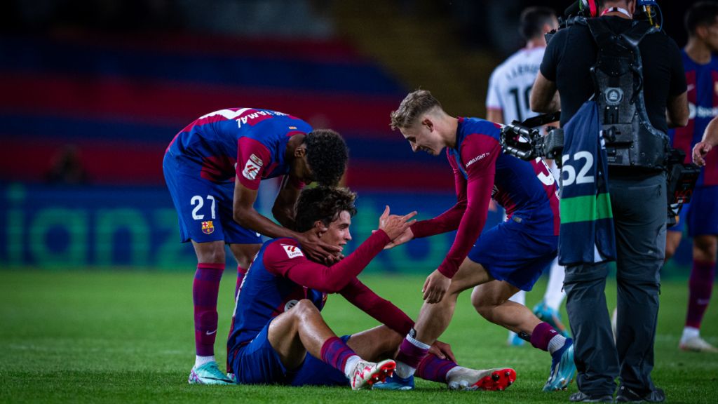 Gavi y Lamine Yamal van a felicitar a Marc Guiu