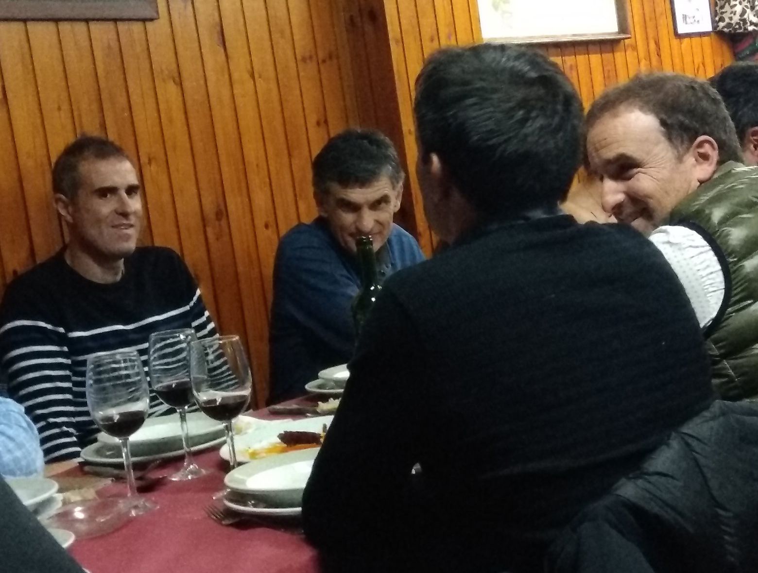  Gaizka Garitano compartiendo mesa y mantel con Jagoba Arrasate, José Luis Mendilibar y Asier Garitano.