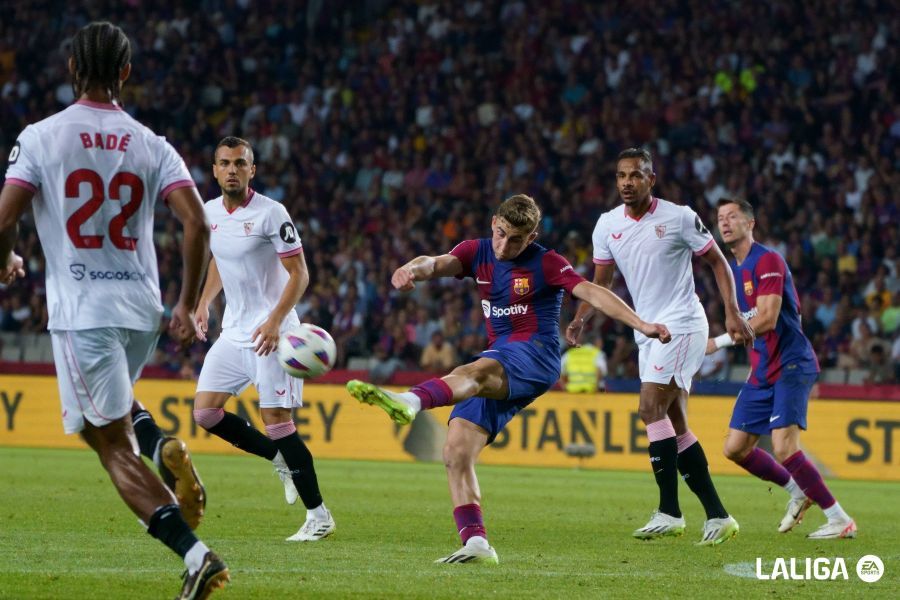  Fermin López, durante el Barcelona-Sevilla. Fuente: LALIGA