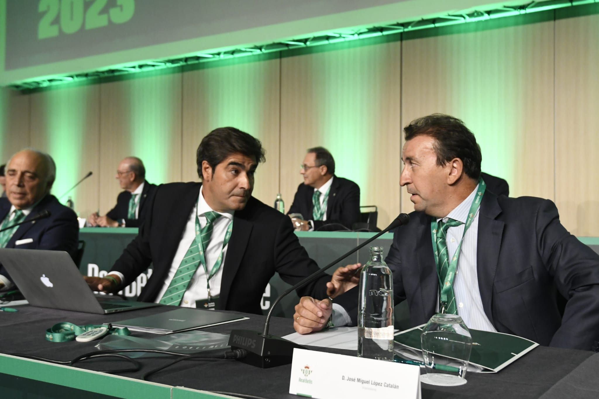  Haro y Catalán, en la Junta del Betis 2023