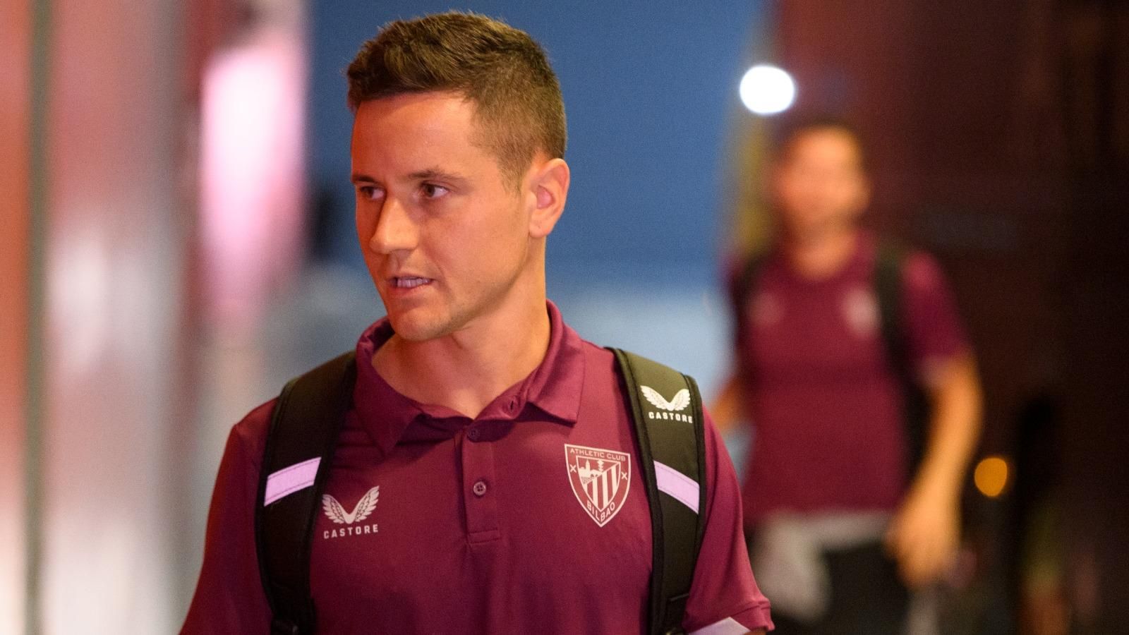 Llegada de Ander Herrera a San Mamés para jugar un partido.