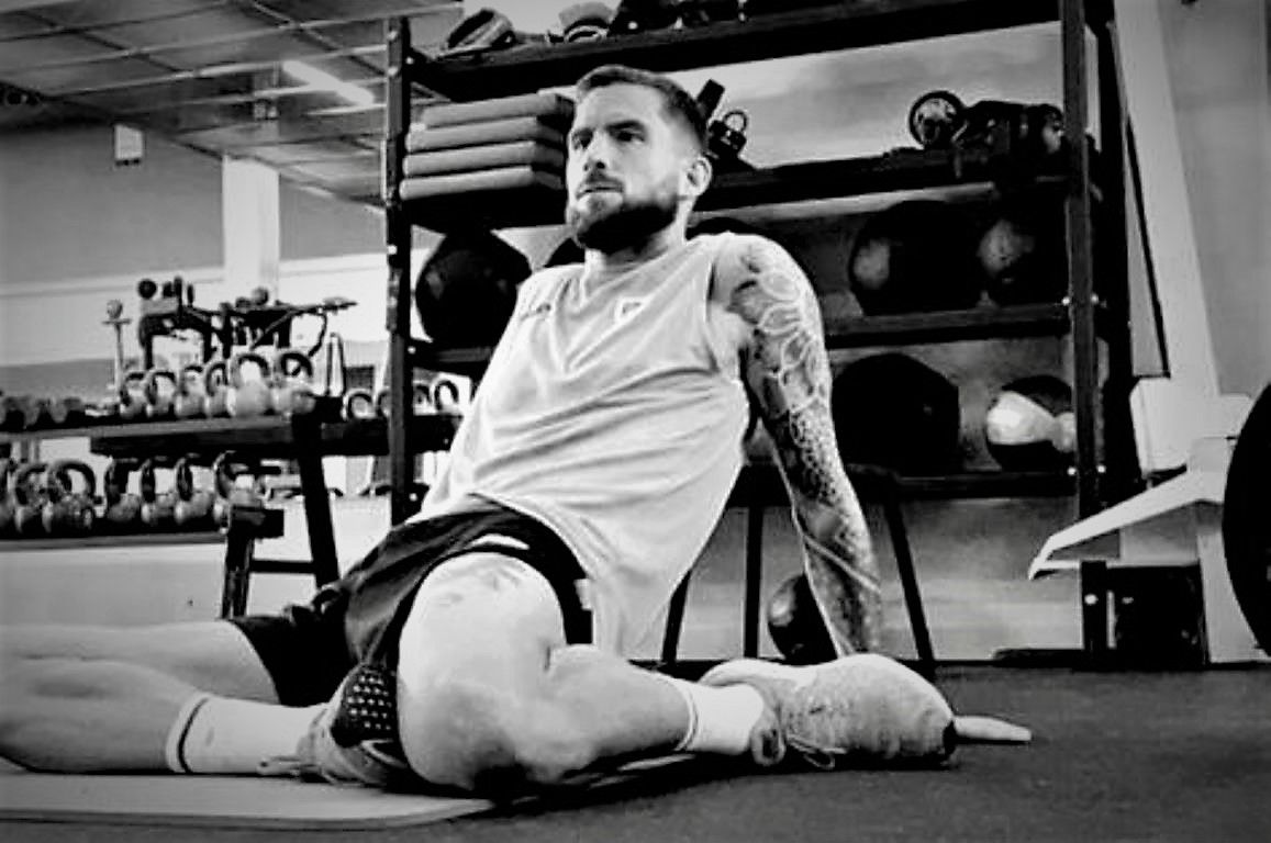 El central Iñigo Martínez se recupera en Lezama de sus problemas físicos.