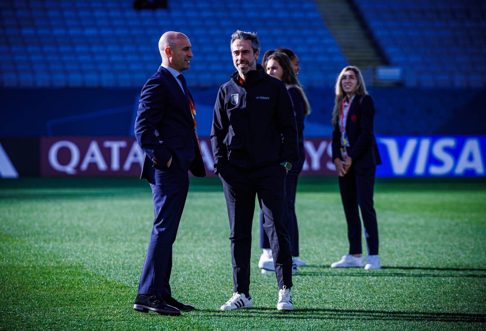  Jorge Vilda, con Rubiales en Aukcland.