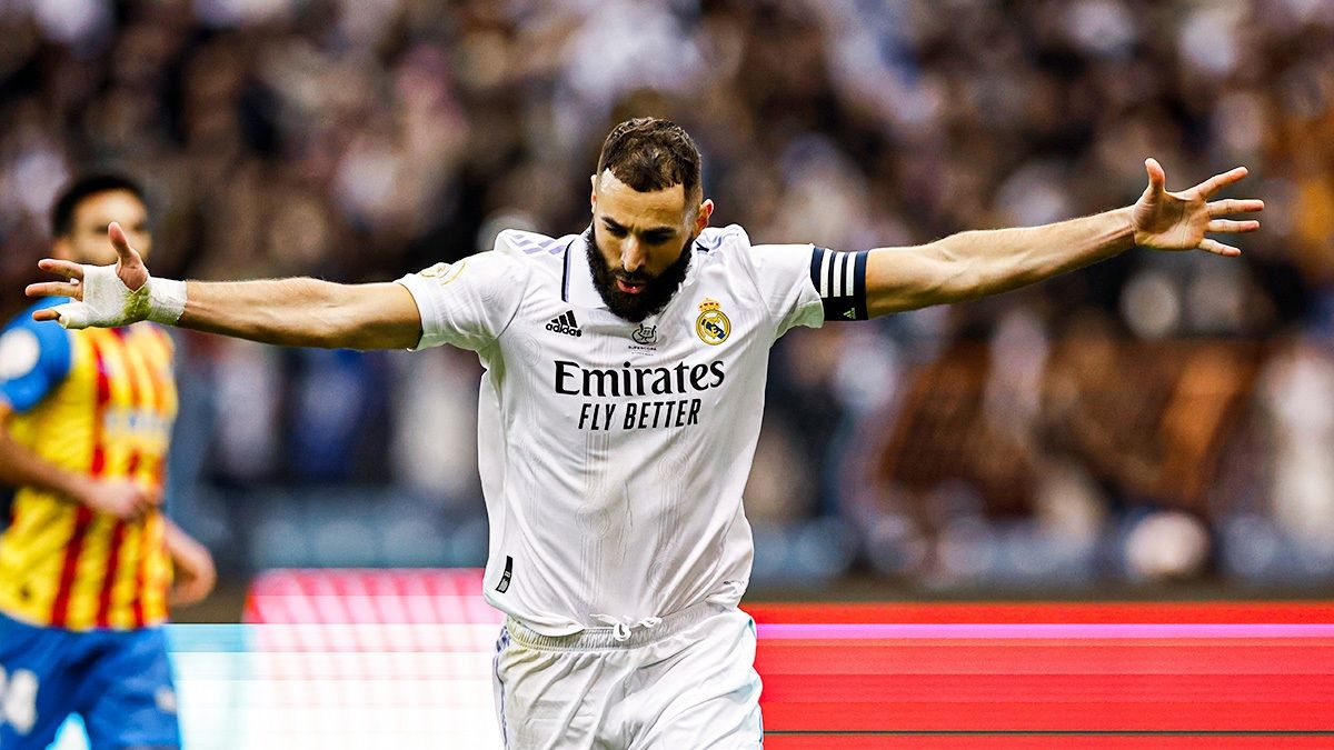  Karim Benzema celebra su gol al Valencia en la Supercopa.