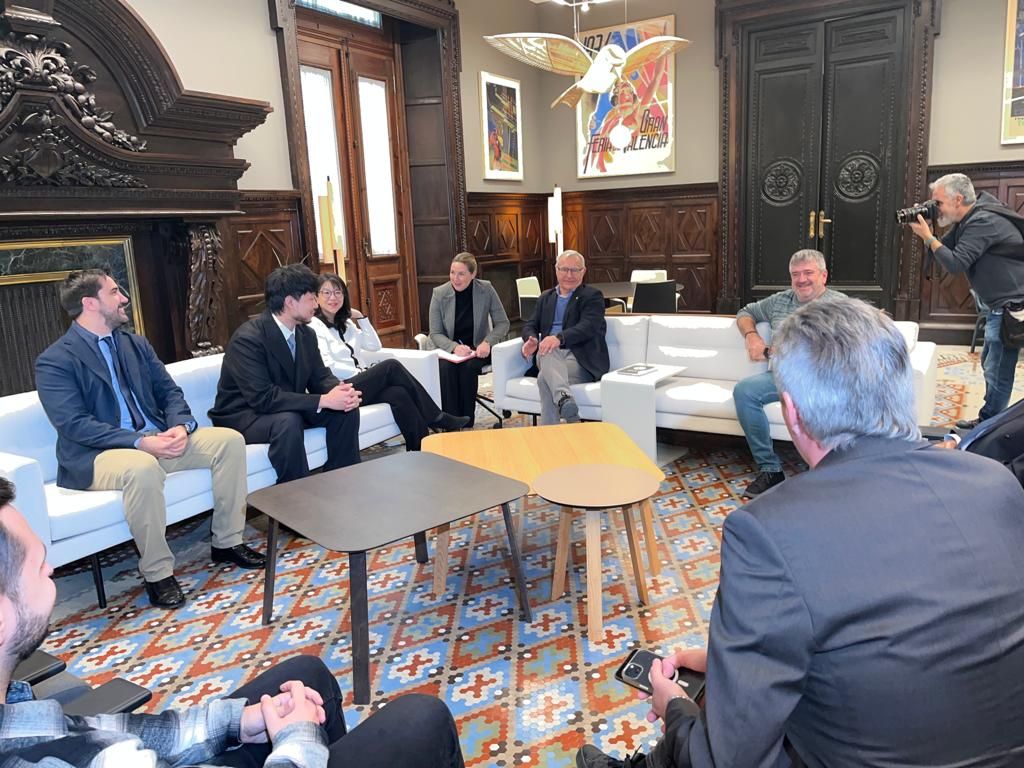  Kiat Lim, Layhoon y Ribó