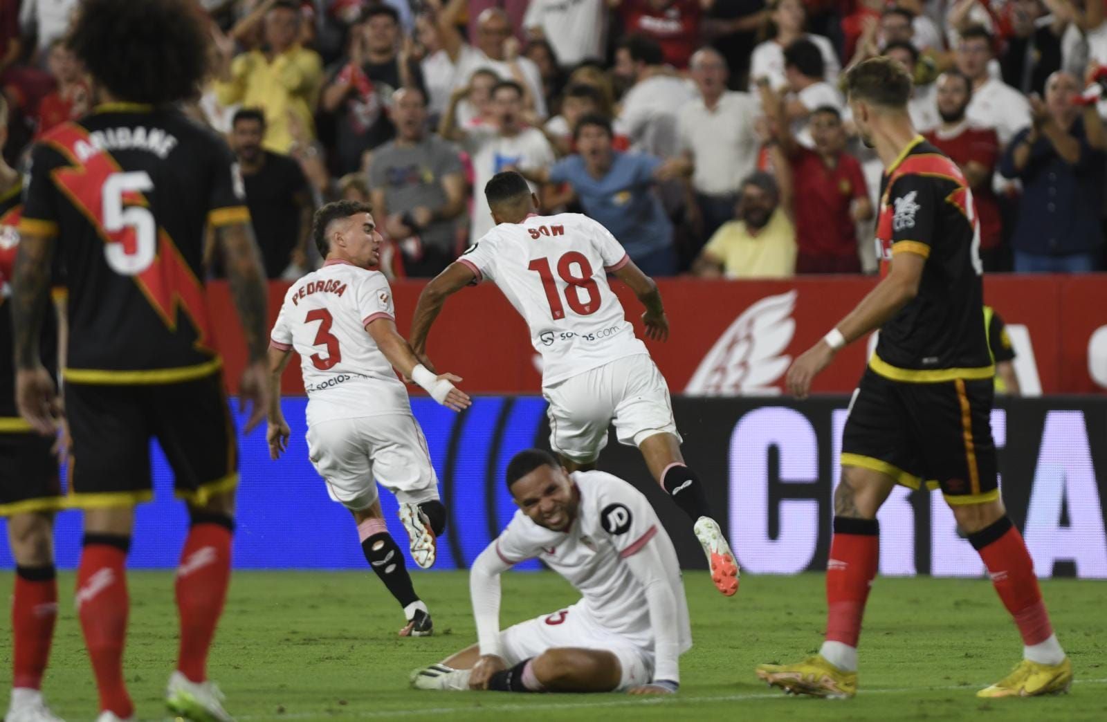 La celebración del gol de Sow