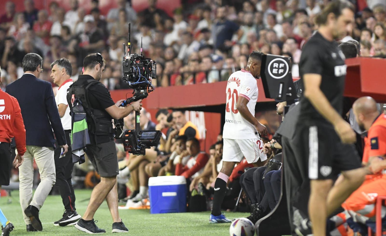 El brasileño se fue directamente a vestuarios