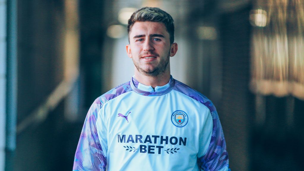  Laporte, con la ropa de entrenamiento del Manchester City.