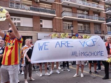 Manifestación contra Peter Lim