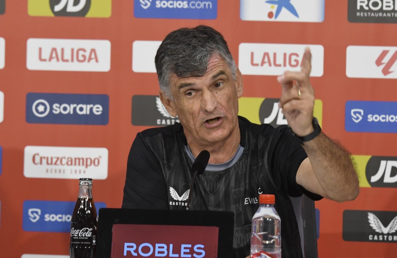  Mendilibar, en la rueda de prensa previa al partido ante la UD Las Palmas.